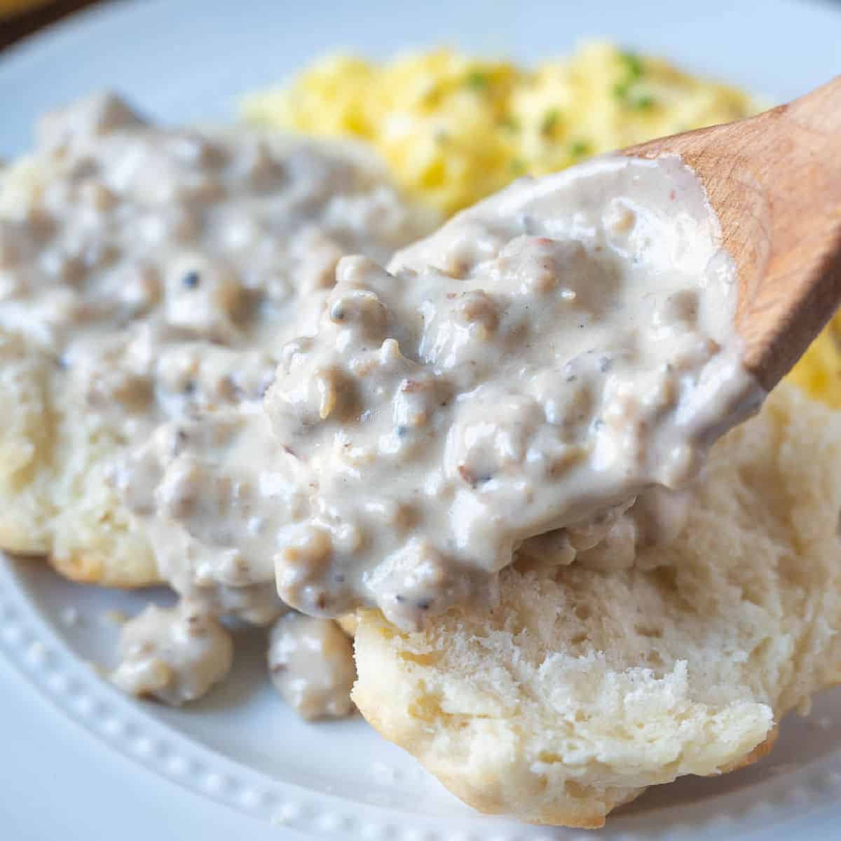 southern-sausage-gravy-11